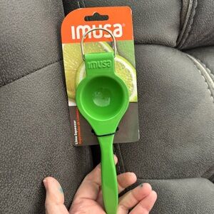 New lime squeezer also works for quartered lemons lemon squeezer citrus squeezer